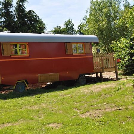 Отель Ferme De La Bonnefontaine Plats Экстерьер фото
